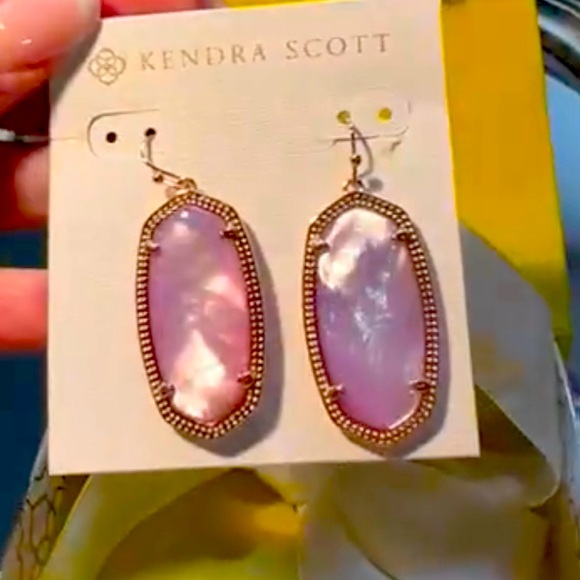 NWT Kendra Scott Elle Earrings Lavender Pearl & Rose Gold Rare & Retired GORG! - Picture 3 of 8